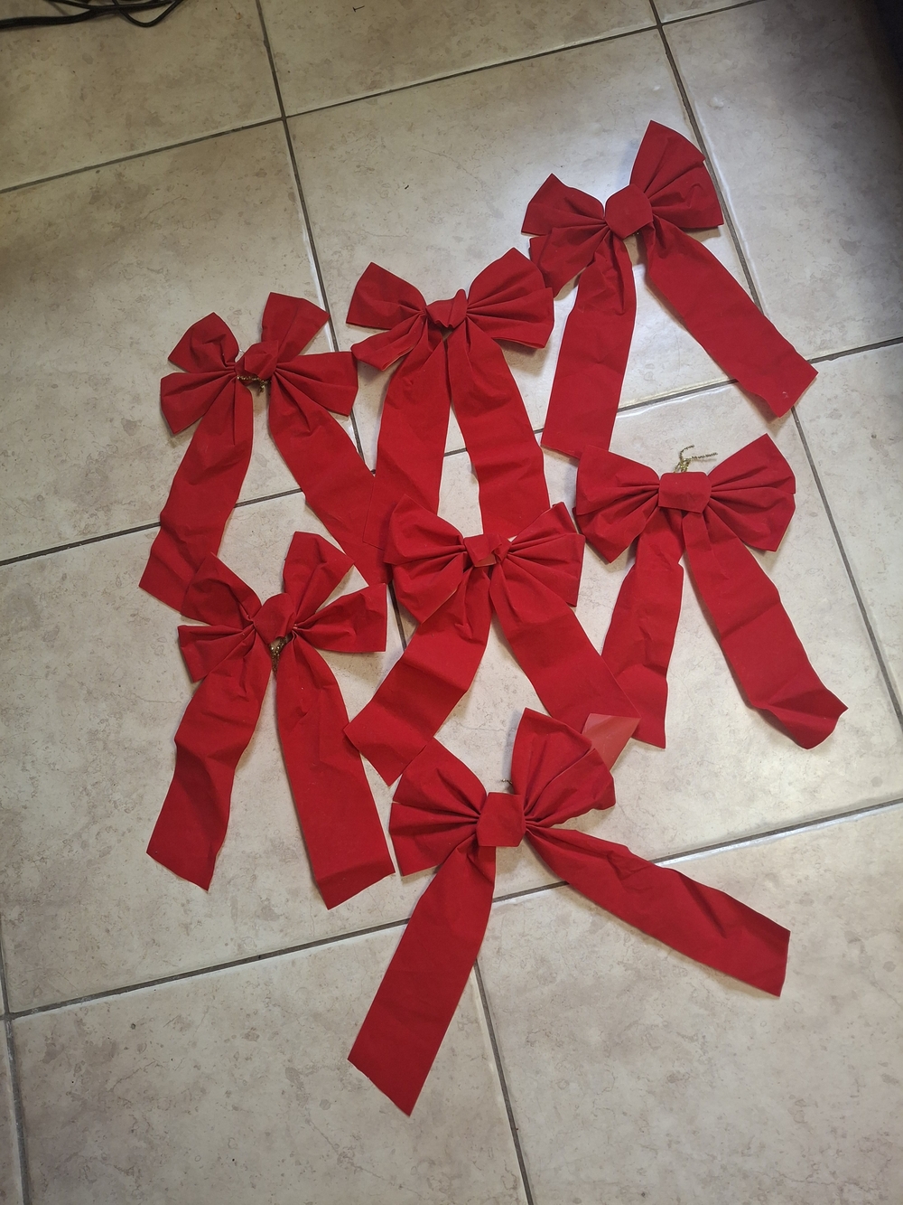 Red Holiday Velvet Bow Décor - Pack of 7